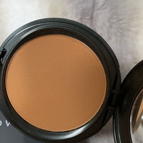 Cover FX Pressed Mineral Foundation - Picture 3 of 5